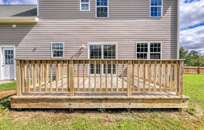 Well maintained 4 bedroom home in Beaufort