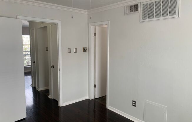 1 bed, 1 bath, 600 sqft, $985, Unit 112