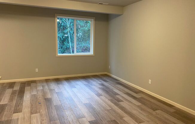 LIKE NEW Kalama Townhome for Lease - 211 Cloverdale Rd Unit A