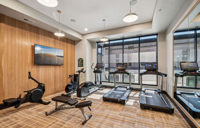 1 bed, 1 bath, 734 sqft, $2,595, Unit 318