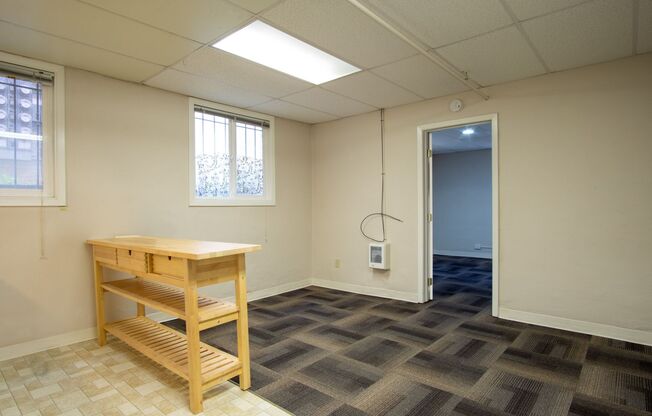 Goose Hollow 1-Bedroom w/ $250 OFF Ready Now!