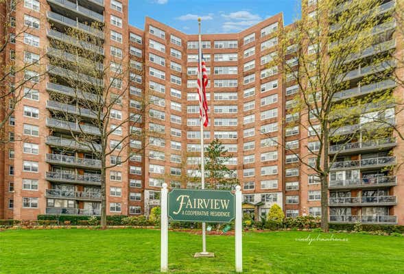 1 bed, 1 bath, 721 sqft, $1,900, Unit A804