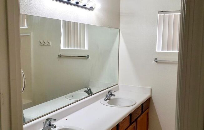 1750 W. Union Hills Dr #15 Phoenix, AZ 85027