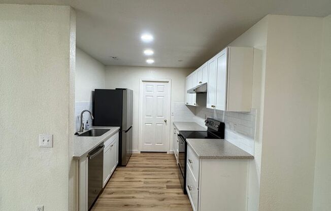 BEAUTIFUL 3 Bedroom 2 Full bath home located in Bentonville!!!!