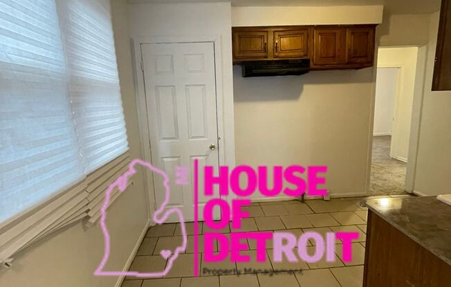 3 beds, 1 bath, $1,250