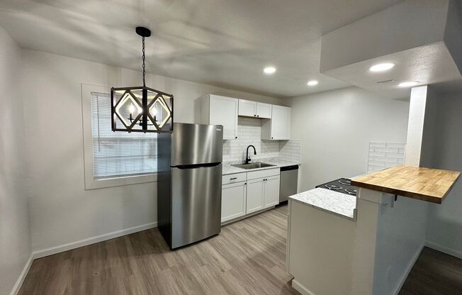 1 bed, 1 bath, 600 sqft, $950, Unit Mesta 700/14