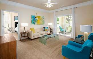 Modern Living Room at Abberly Place at White Oak Crossing Apartments, HHHunt Corporation, Garner, NC, 27529