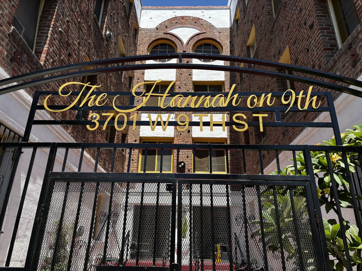 The Hannah on 9th- Where Historic Charm Meets Modern Edge in Koreatown!
