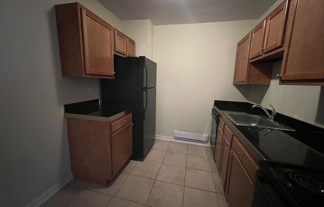 5703-5717 Hobart Street