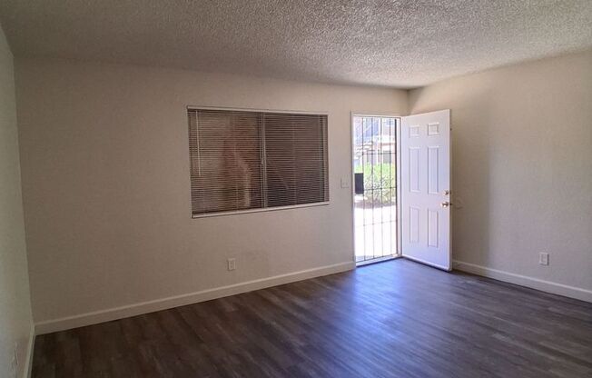 4841 E. Lane Ave.