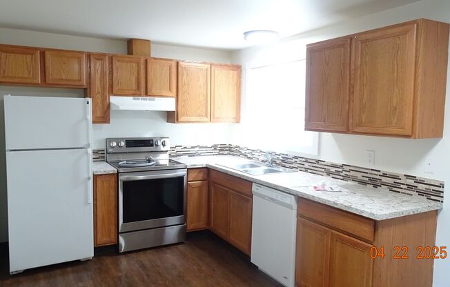 Newly Remodeled 3 Bedroom 1 Bathroom Ranch Style Home