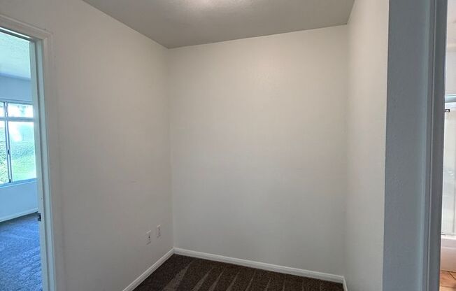 1 bed, 1 bath, $2,150, Unit UNIT 196