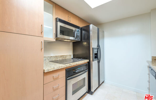 1 bed, 1 bath, 811 sqft, $4,390, Unit 1026