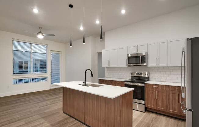 The Stack - Sugarhouse Apartments Kitchen with Balcony