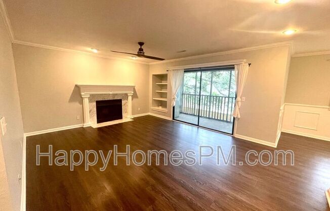 2 beds, 2 baths, 1,060 sqft, $2,200