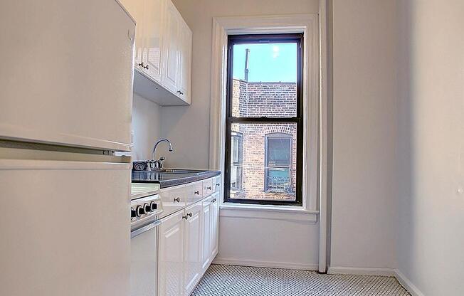 511 W 169 ST
