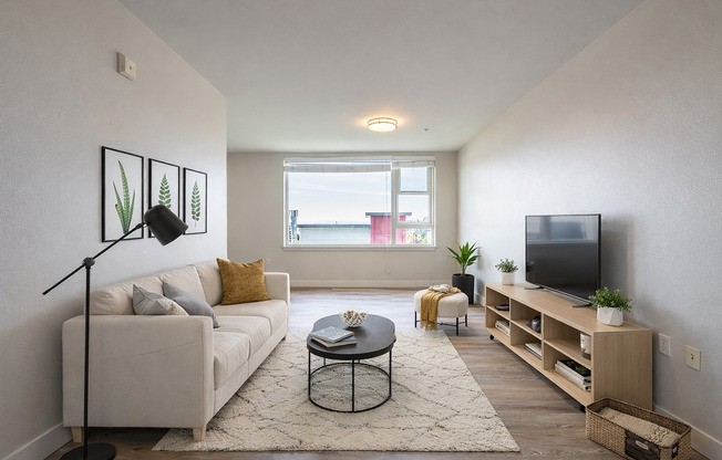 Studio, 1 bath, 660 sqft, $1,595, Unit B602