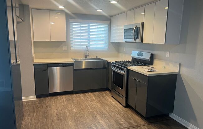 2 beds, 2 baths, 1,200 sqft, $2,650, Unit 118