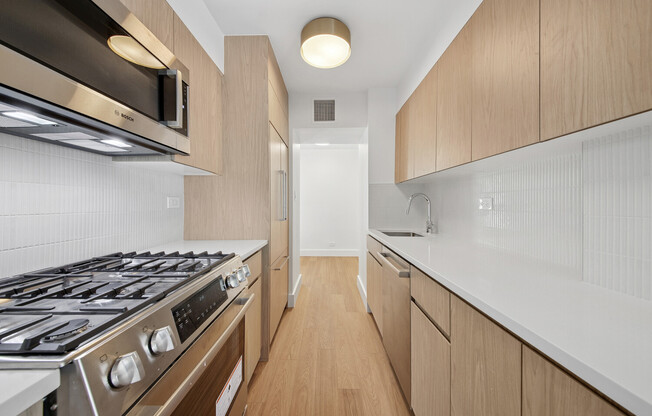 2 beds, 2 baths, $11,000, Unit 16D