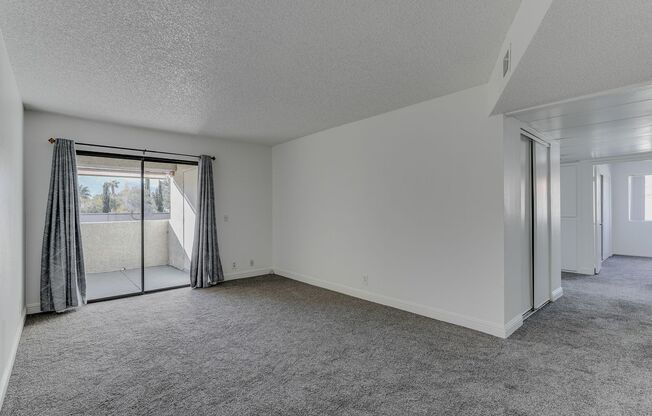 3 beds, 2 baths, $1,495, Unit # 2097