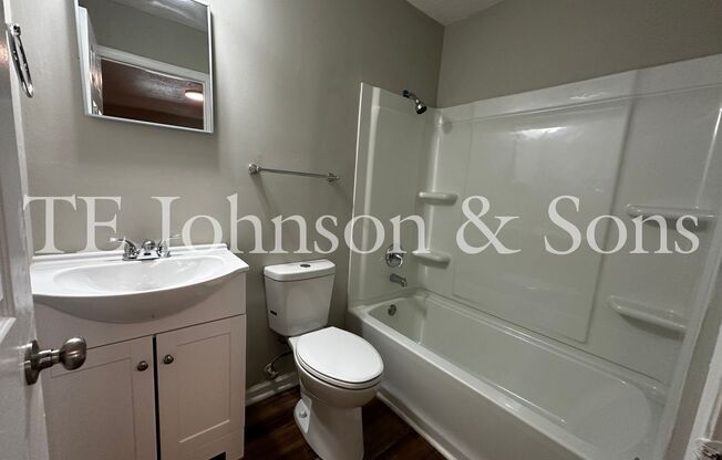 1 bed, 1 bath, $745, Unit 651-R