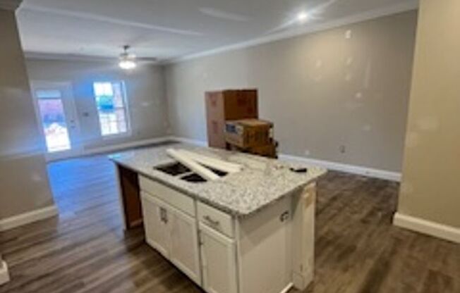 3 beds, 2 baths, 1,205 sqft, $1,300, Unit 218