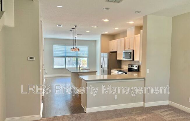 15567 HONEYBELL DR