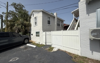 711 18 AVE S
