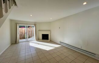 Pacific Beach 2bd/1bth Townhome