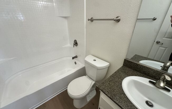 1 bed, 1 bath, 604 sqft, $2,095, Unit 0005