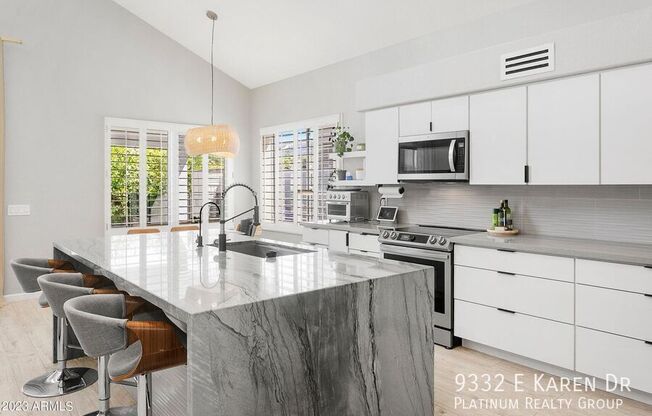 9332 E KAREN DR