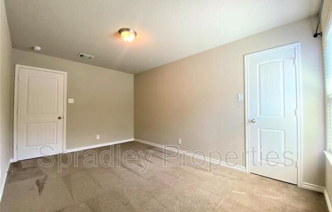 3 beds, 2 baths, 1,350 sqft, $1,425