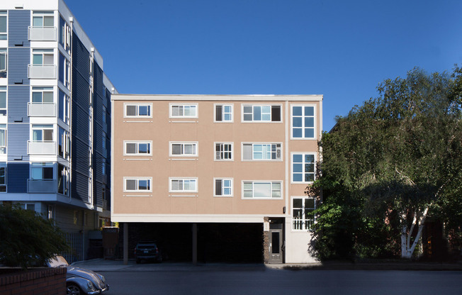 Bellevue Manor Apartements