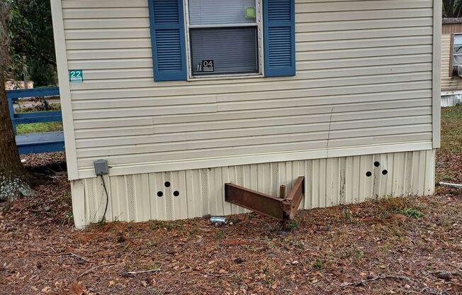 2 beds, 1 bath, $750, Unit Lot 7