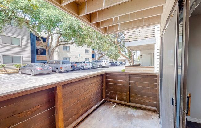1 bed, 1 bath, 950 sqft, $919