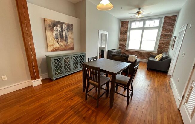 SH073-Farmers Market Condos