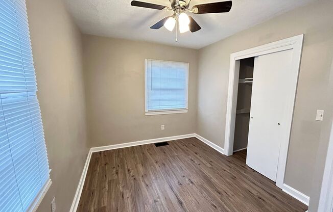 3 beds, 1 bath, $1,225