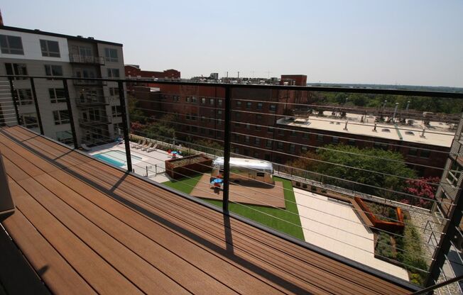 2 beds, 2 baths, 842 sqft, $1,895, Unit APT 612