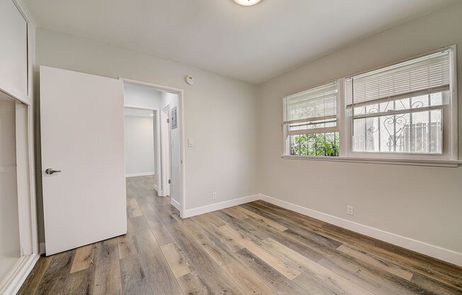 1 bed, 1 bath, 695 sqft, $1,598, Unit 19