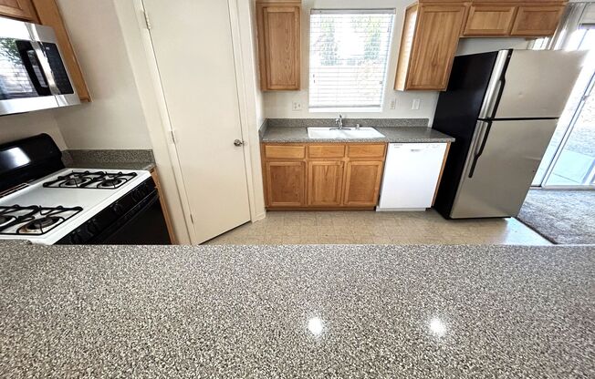 BEAUTIFUL 3 BEDROOM 2 BATHROOM HOUSE, LOCATED IN A WONDERFUL GATED COMMUNITY