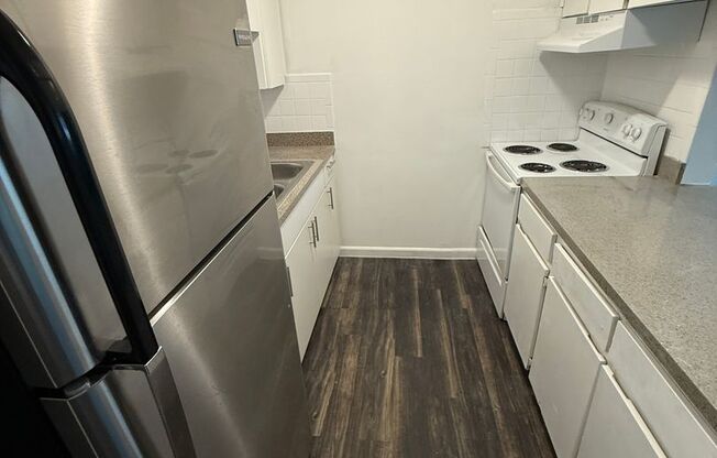 Studio, 1 bath, 410 sqft, $1,100, Unit 4805M-1