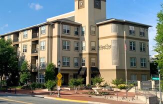 Location, location, location!! 1 BR 1 BA walk to metro and all amenities