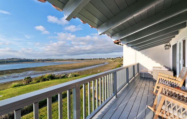 303 Esperanza - Furnished month-to-month rental
