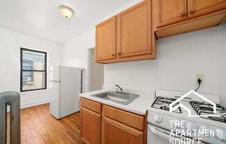 3304 West Schubert Ave.