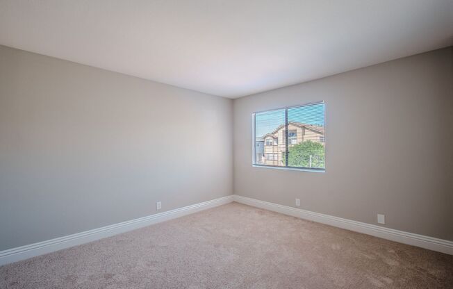 1053 Euclid Ave