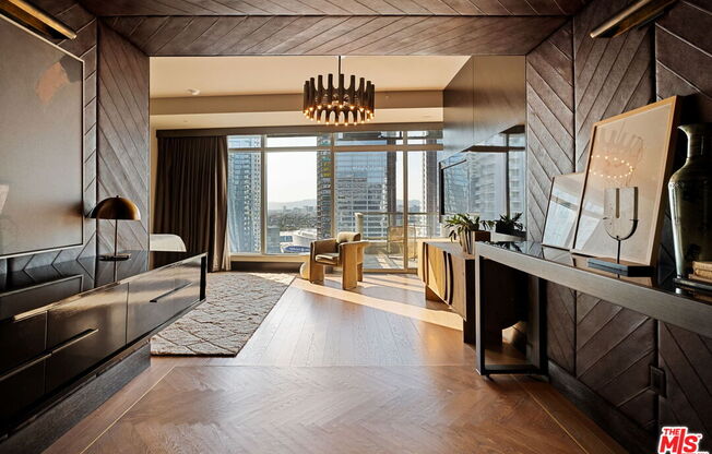 3 beds, 4 baths, 3,670 sqft, $15,000, Unit 2204