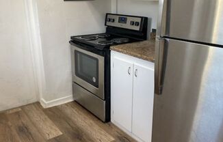 2 beds, 1 bath, $1,350, Unit 3719-1