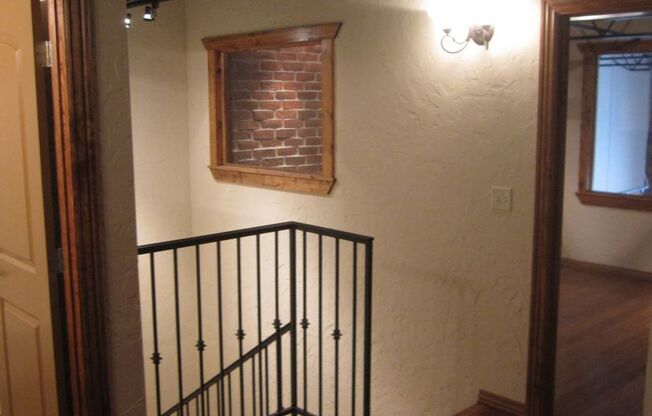 3 beds, 2 baths, 1,300 sqft, $1,620, Unit AW 116