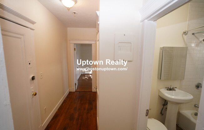 1140 COMMONWEALTH AVE