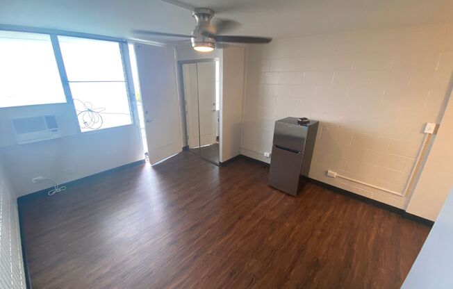 Studio, 1 bath, 210 sqft, $997, Unit 808